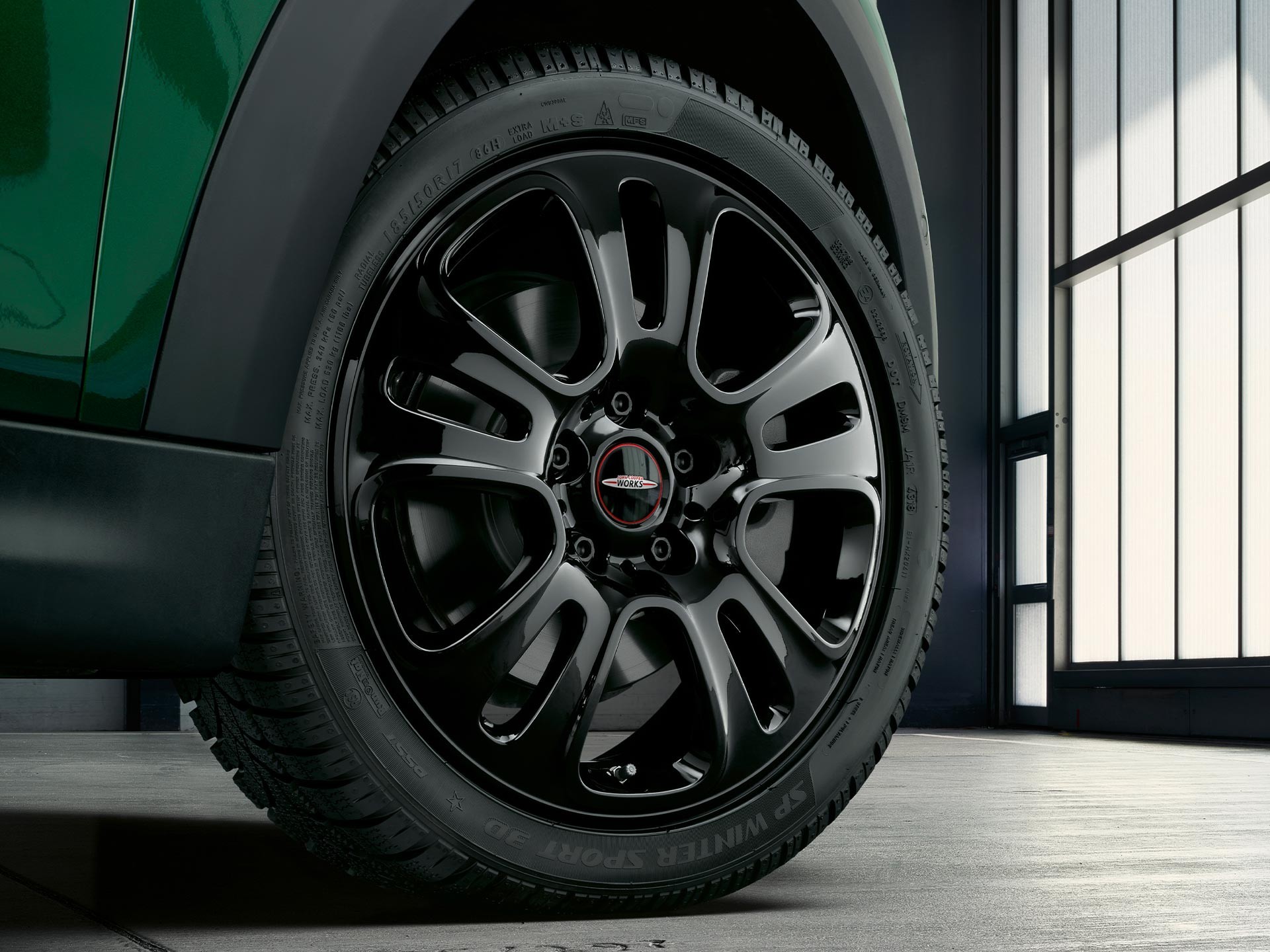 15" JCW Double Spoke 510 Jet Black Uni 15" JCW Double Spoke 510 Jet Black Uni